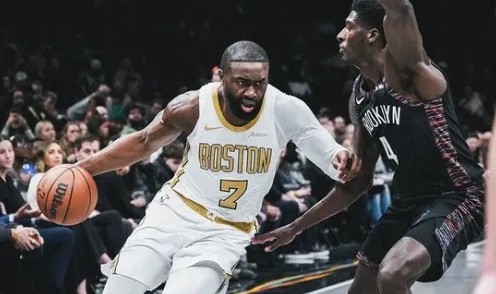 开云官网-杰伦-布朗取得生涯第5次三双，超越塔图姆排绿军队史第九